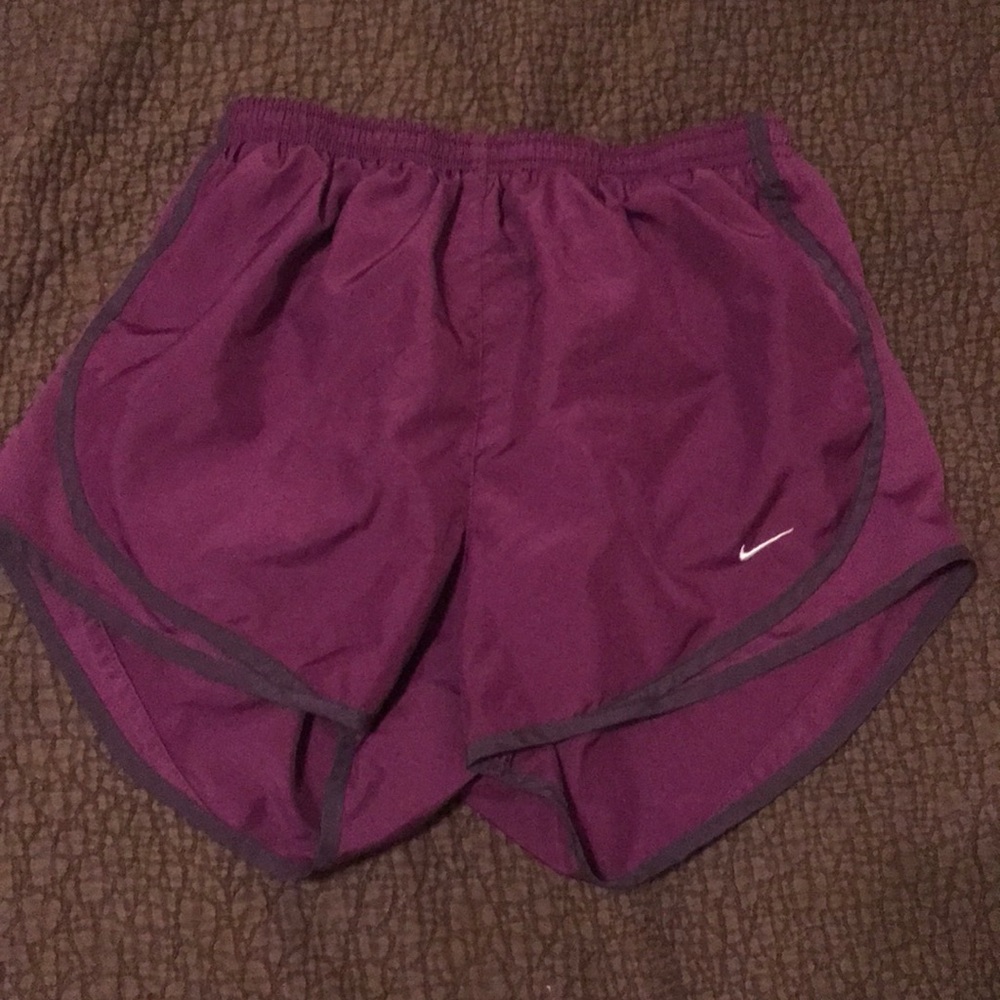 Nike Dri Fit Medium Tempo Running Shorts